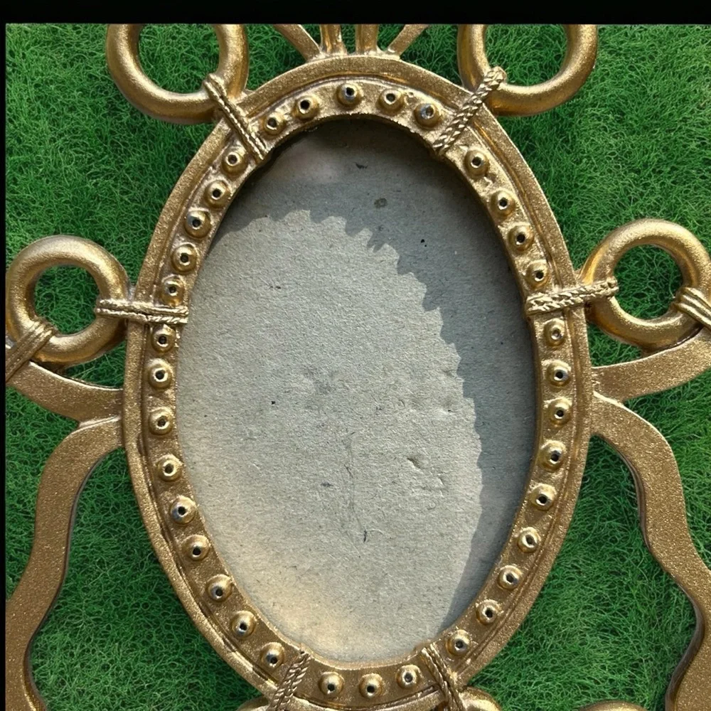 Vintage Cast Iron Butterfly Frame Retro Gold Tone Oval Photo